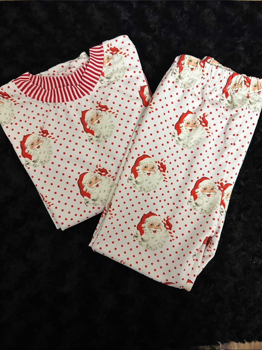 Little Bear Smocks vintage Santa print pajama set Sz 4T